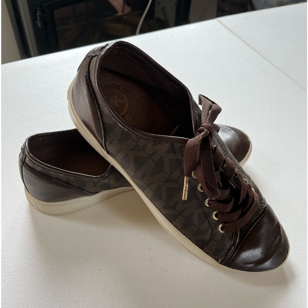 MK sneakers size 9M